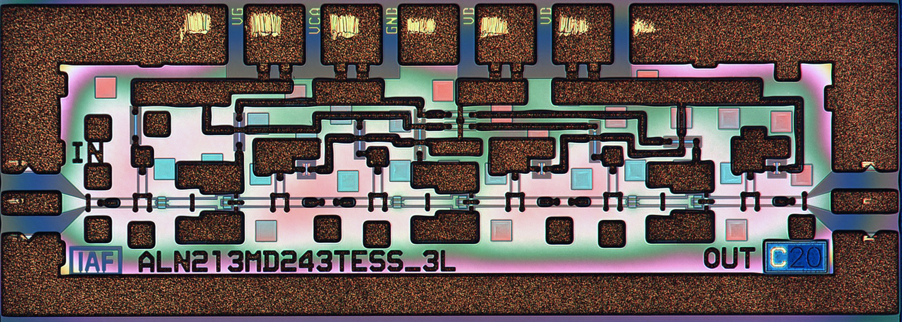 Amplifier circuit with MOSHEMT transistors at 243 GHz.